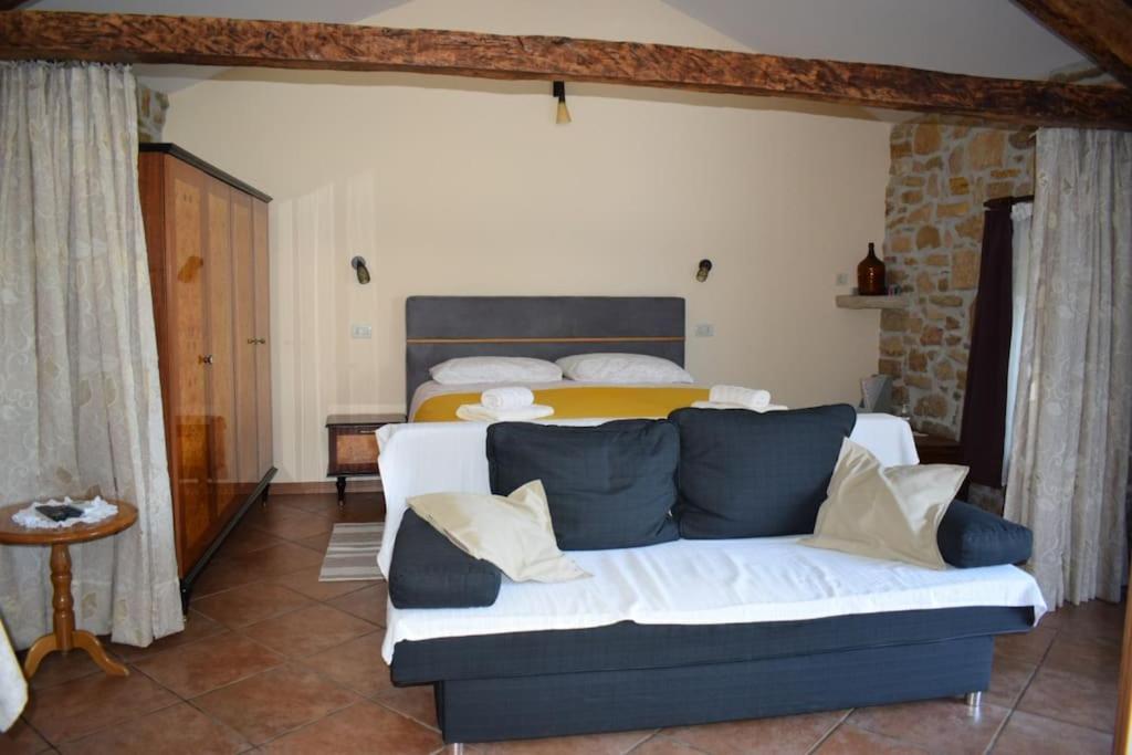 Rural Apartments Ritossa Vižinada Kültér fotó