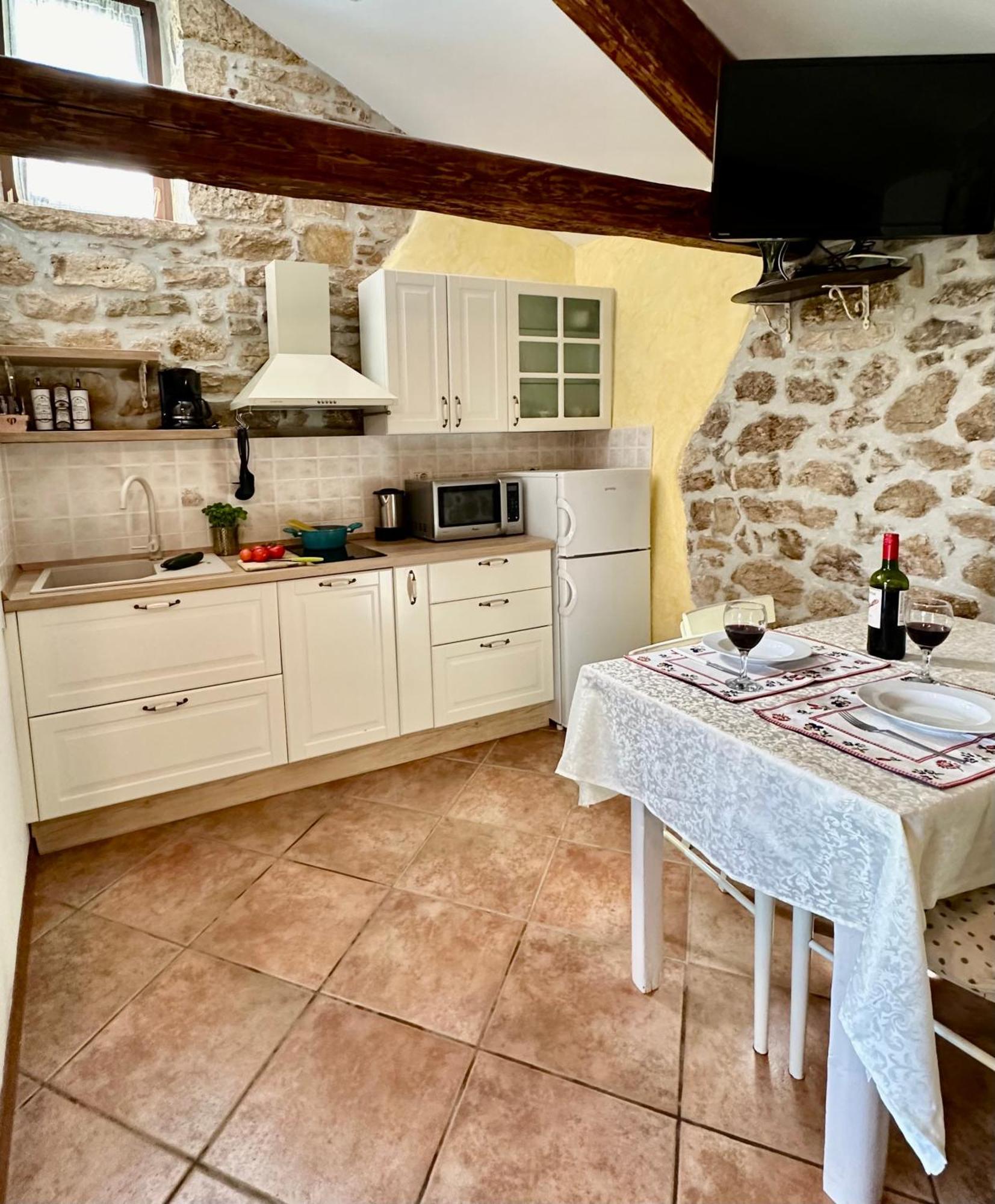 Rural Apartments Ritossa Vižinada Kültér fotó