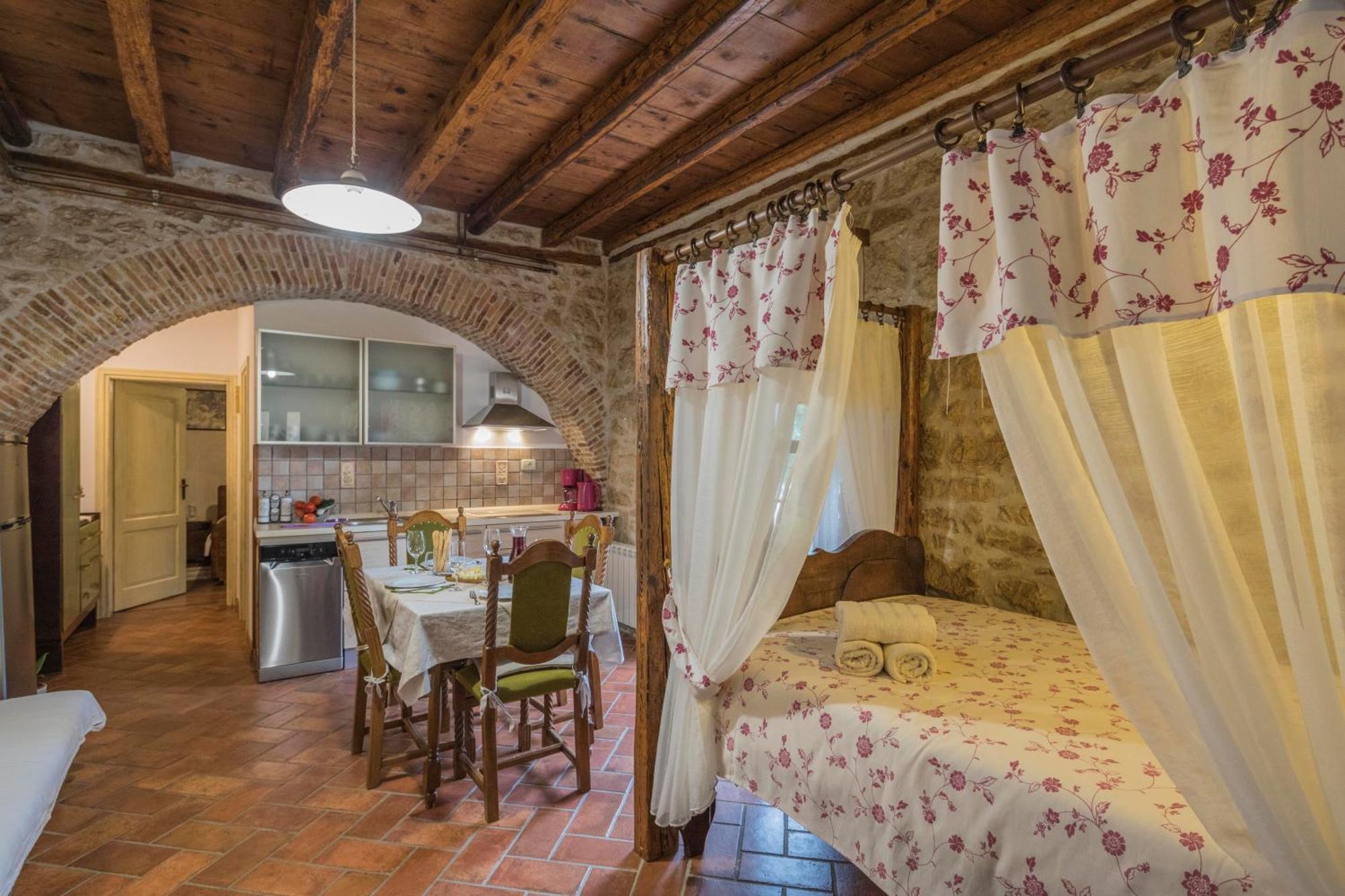 Rural Apartments Ritossa Vižinada Kültér fotó